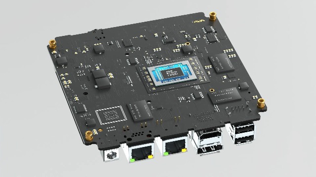 GMKtec AMD Ryzen 7 Mini PC 5825U(battere ryzen 7 5850U)(8 C/16 T4