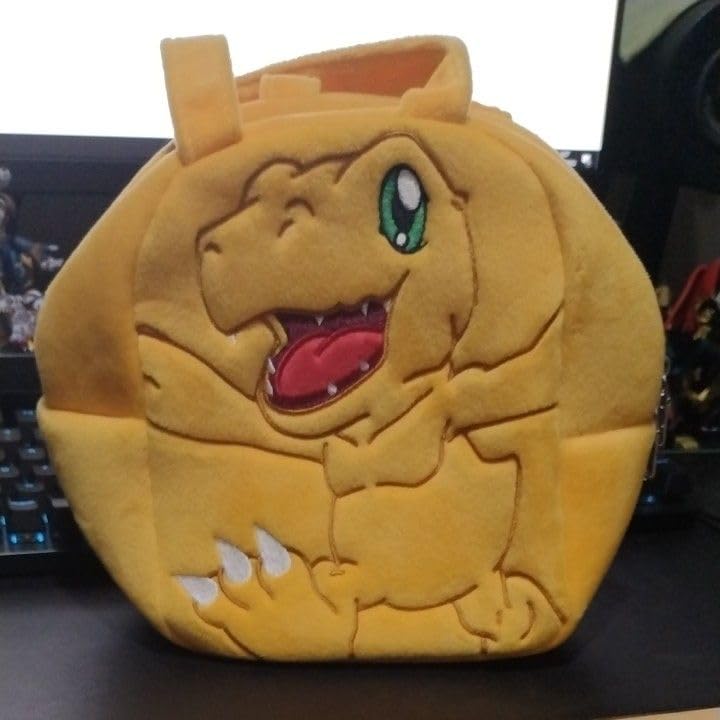 【デジモン】『アグモン』ver.ぬいぐるみキャラコロバッグ デジモン】『アグモン』ver.ぬいぐるみキャラコロバッグ - メルカリ