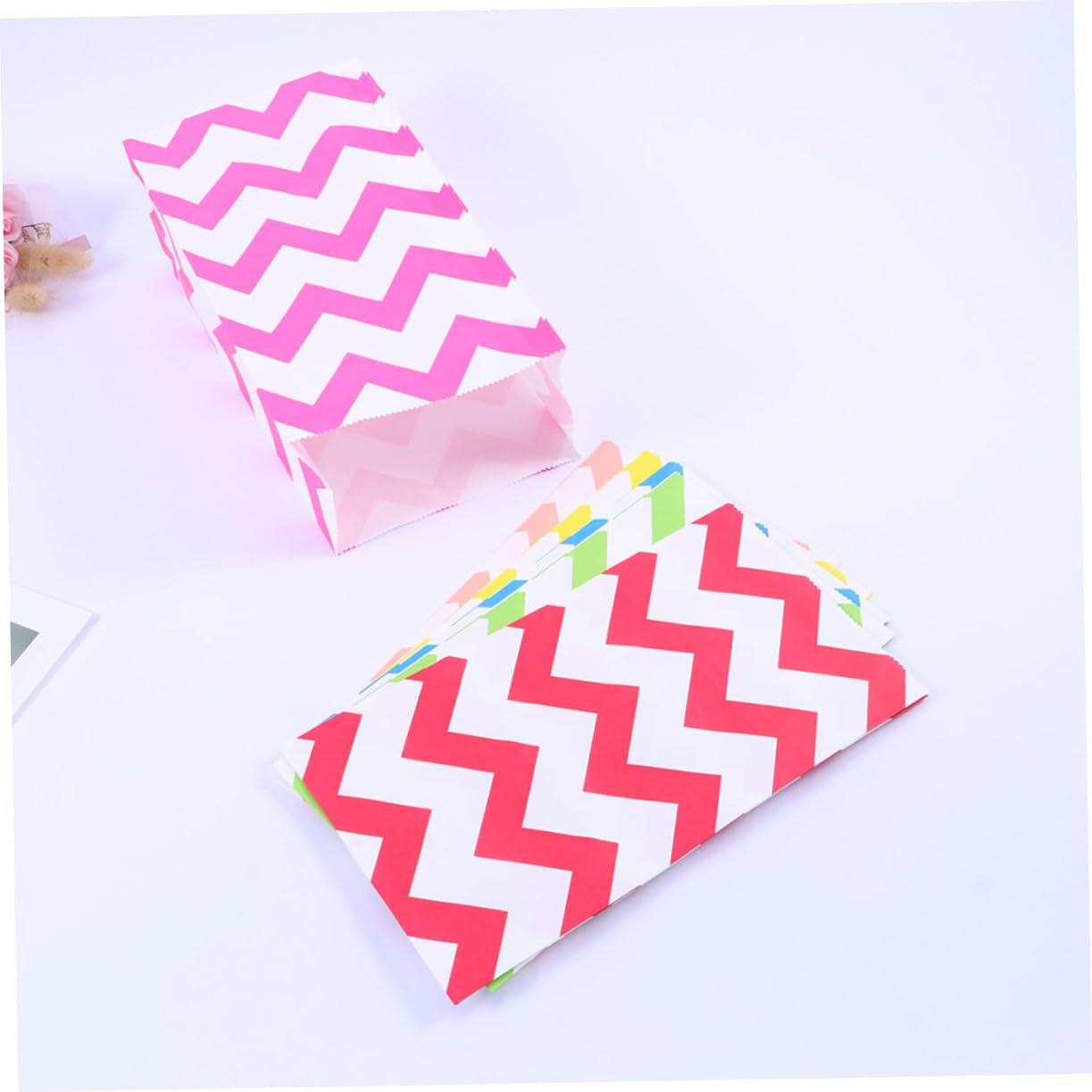 SOLUSTRE 60 Bunte Kraftpapiertüten aus Kraftpapier mit Griffen Recycelbar als Kekstüten oder Brottüten für Party und Backverpackungen