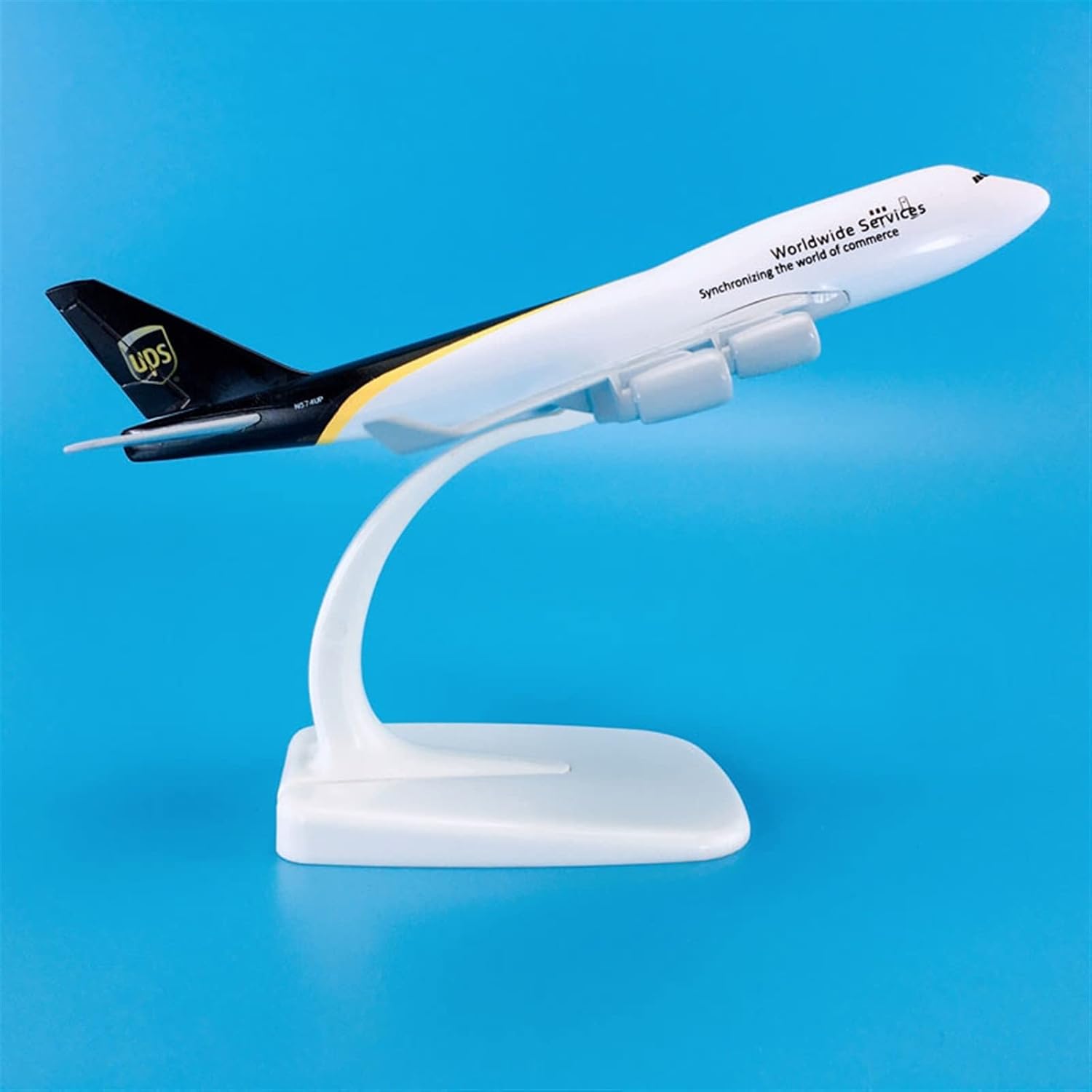 Miniature Scale 1 440 for Boeing B747-400 Aircraft Model UPS Alloy Finished Die Cast Flying Toy Game Kits