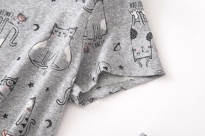Image of PNAEONG Women Pajama Set Sleepwear Tops with Capri Pants Casual and Fun Prints Pajama Sets
