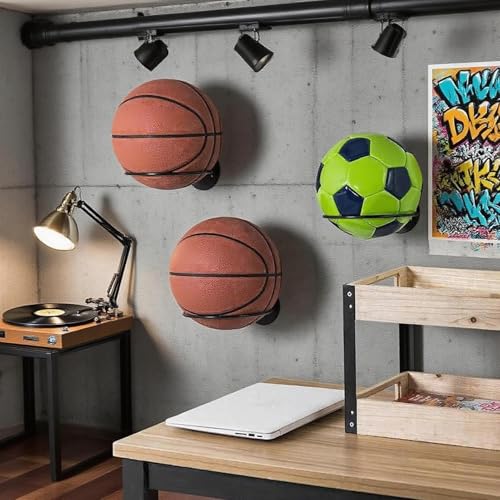Range ballon mural en métal idéal pour une chambre d'enfant rangée