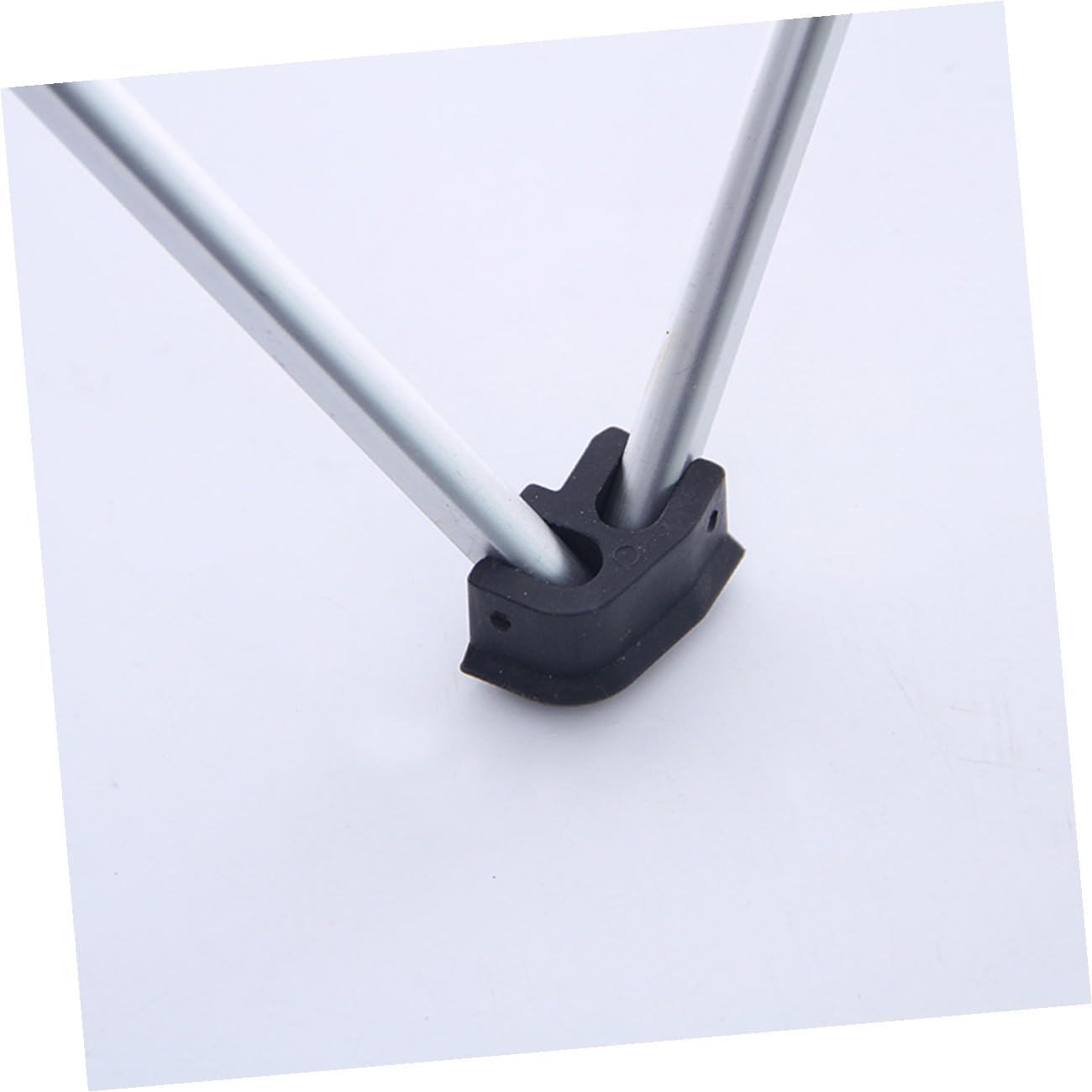 Gatuida Sgabello Pieghevole da Pesca in Lega di Alluminio Sedia Portatile da Campeggio con Schienale Ultra Leggera e Resistente per Escursionismo e Attività Outdoor Nero Argento