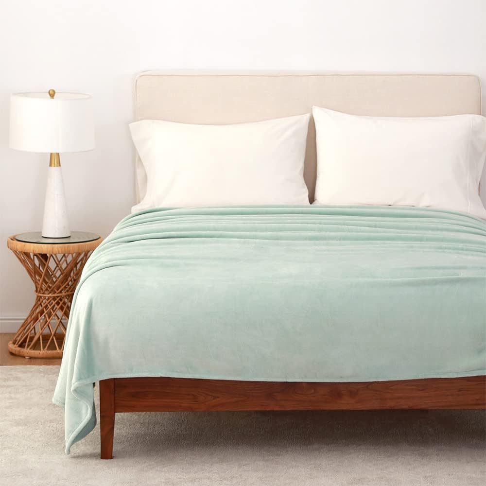 Berkshire Blanket Solid Velvetloft Blanket | Plush All-Season Velvetloft Bed Blanket | Opal Blue | King (108" x 90")