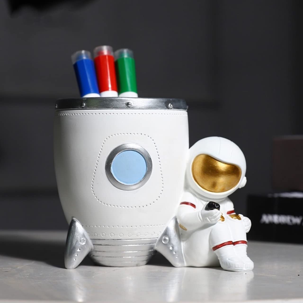 Amazon.co.jp: [Queen-b] ペンスタンド 宇宙飛行士 おしゃれ 