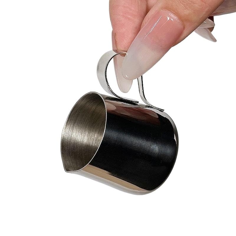 Jarra para espumar Latte y medir café en formato mini de acero 3