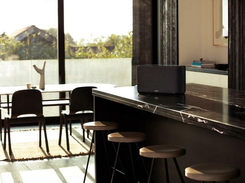 Denon Home 350 Haut-Parleur Multiroom HiFi avec HEOS intégré, Wi-FI, Bluetooth, USB, AirPlay 2, Audio Haute Résolution, Compatible Alexa, Enceinte Stéréo - Noir