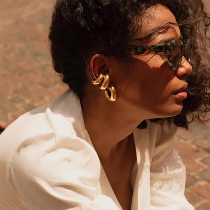 Miniatura 2 de Chunky Gold Ear Cuff Earrings for Women Non Piercing,18K Gold Oversize Large Round Huggie Clip On Cartilage Wrap Cuff Earrings One Pack