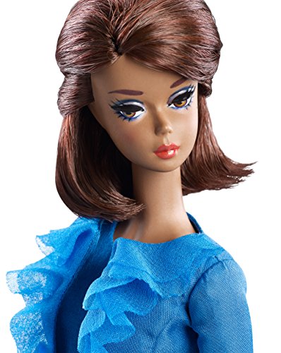 Mattel Barbie DGW57 - Barbie BFMC Suit, blau – Bild 4