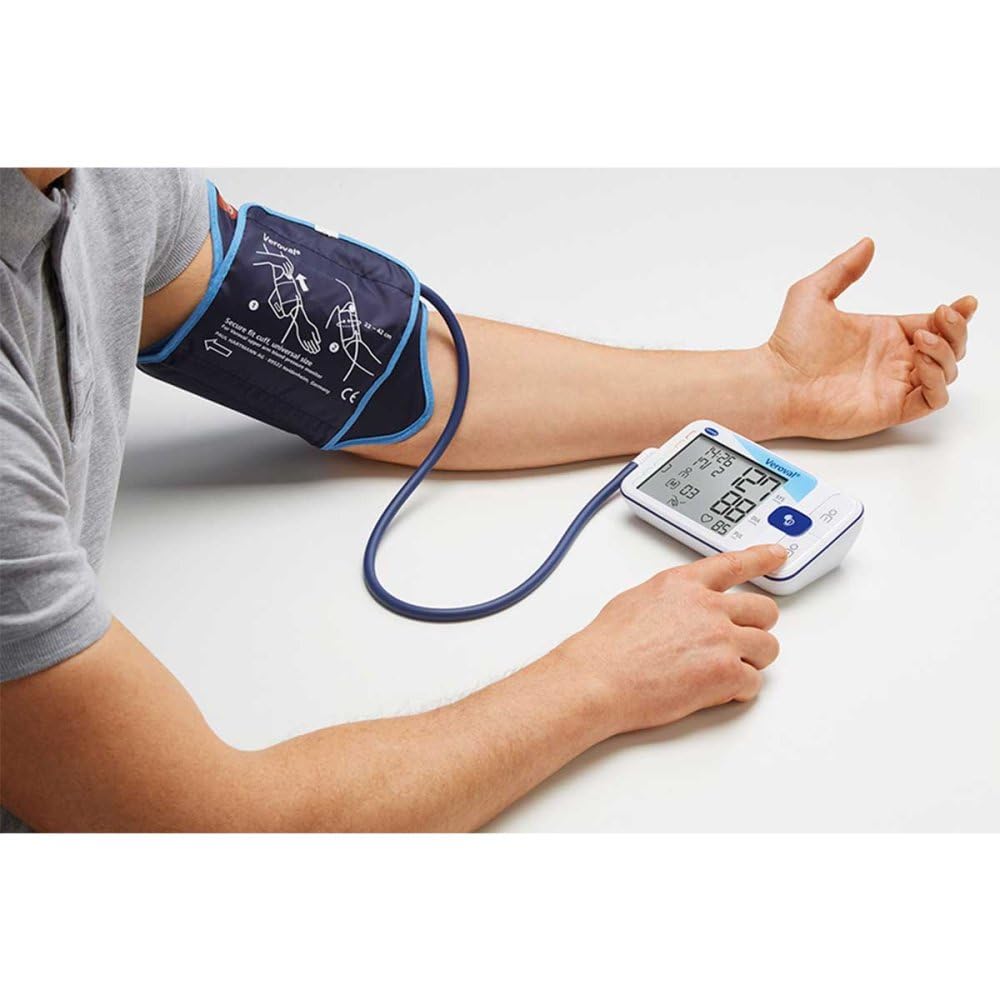 VEROVAL Medidor de presión arterial en la parte superior del brazo: el monitor de presión arterial para una medición fácil y rápida, con manguito ergonómico Secure-Fit
