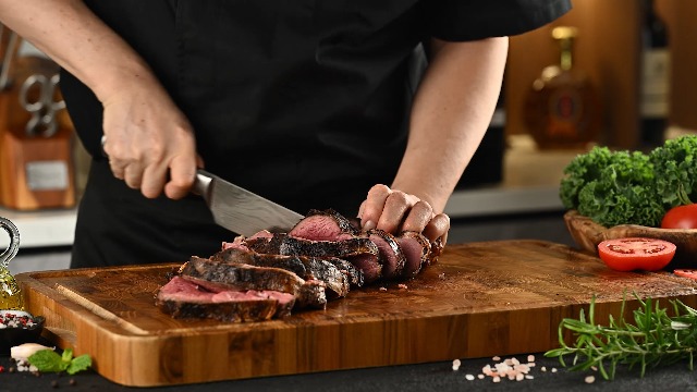 KEEMAKE 8 Chef Knife, Ultra Sharp Kitchen Knife with Ergonomic Handle