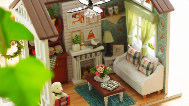 CUTEROOM Maison de poupées en Bois lemogo (Maison séparée) - Kit de Construction Artisanale en Bois (DH003