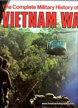 Paperback Complete Military History of the Vietnam War Book