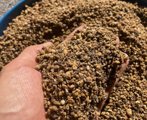 NEW多肉植物の土 肥料入り 業務用 約5L(約4kg) アガベなどに