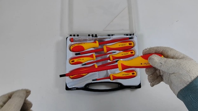 Kit de destornilladores aislados para electricista 8 piezas miniatura 4