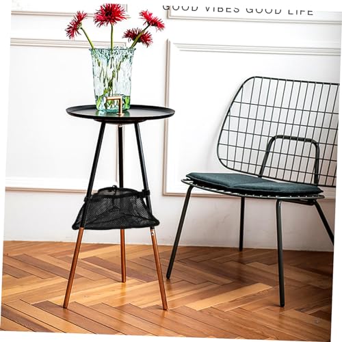 Table de camping propre en extérieur grâce au filet de rangement suspendu en maille