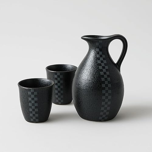 JapanBargain 4680, Juego de sake de porcelana auténtica japonesa Saki Set decantador de sake y tazas de saki, fabricado en Japón (tarro negro)