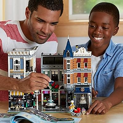 LEGO Creator Expert Assembly Square 10255 Building Kit (4002 Pieces)