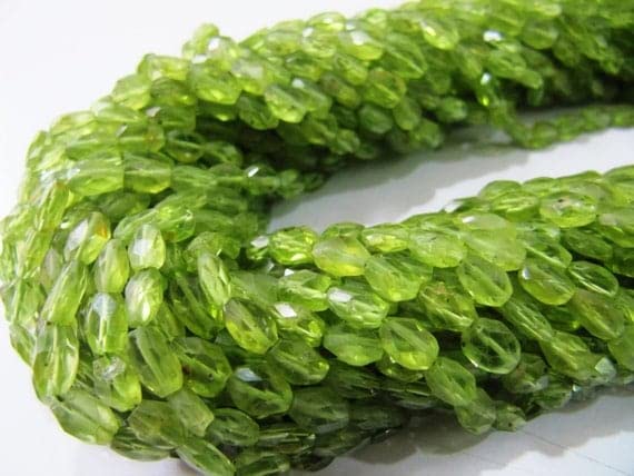 Peridot ovale facetté perles naturelles pour créer vos bijoux d'été et colliers bohèmes