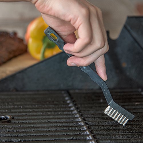 Image of Carlisle FoodService Products 4067500 AP Single-Ended Gun Cleaning Brush, 7 inch, Stainless Steel (Pack of 4)