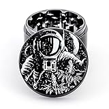 MULTI TALENT: il nostro grinder in quattro parti con copertura superiore magnetica è ideale per macinare e tritare erbe aromatiche, rimedii alle erbe, spezie, polline, fiori, tabacco, foglie di tè. Abbastanza versatile!