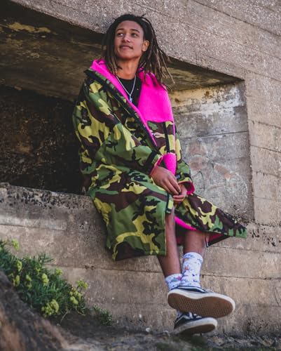 Image of Dryrobe Advance Long Sleeve Swim Parka Change Robe - Stay Warm and Dry - Waterproof Oversized - Swimming /Surfing /OCR Events