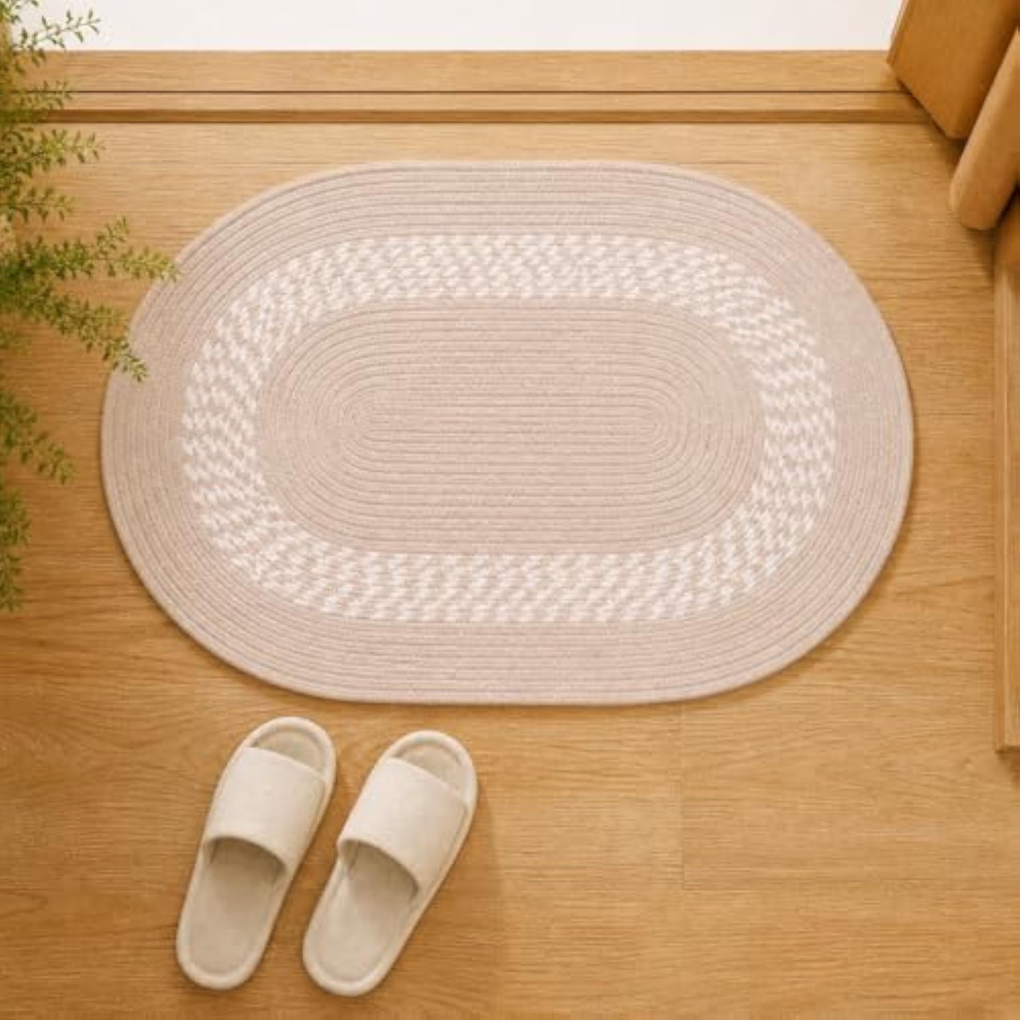 Houndstooth Pattern Oval Braided Micro Bathmat, Beige