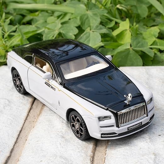 Image of 1 /32 Scale Rolls Royce Wraith Luxury Model Car Toy