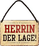 WOGEKA ART Retro Blechschild - Herrin der Lage - witziger Spruch als Geschenk-Idee zum Geburtstag Weihnachten zur Dekoration 18x12 cm Vintage-Design Hänge-Schild aus Metall HS388