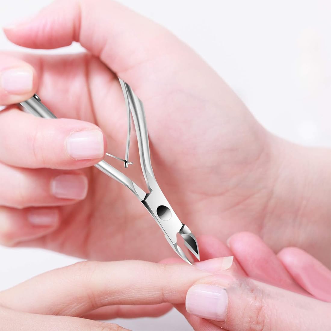 SULIUDAJI 3 Piezas Alicates para Cutícula Empujador de Cutícula Kit Cortador de Cutícula para Uñas y Uñas de los Pies con Empujador de Cutícula Plateado