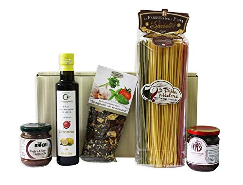 Geschenkkorb TRICOLORE mit ausgesuchten italienischen Feinkost Spezialitäten Zitronen Olivenöl extra vergine, Olivenpaste, Spaghetti Cover
