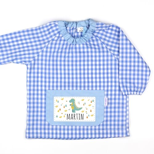 Mi Pipo - Babi Escolar Infantil Con Nombre Personalizado - Dinosaurio Azul | Baby Guarderia de Tejido Popelín y Bolsillo Delantero | Bata Escolar Talla 1-2 Años | Diseño Funcional y Fácil de Lavar