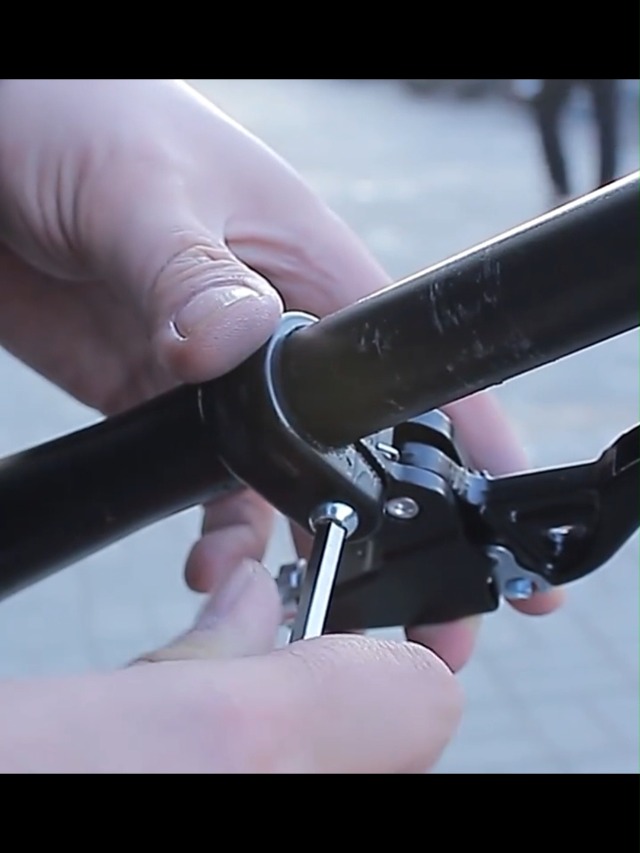 bremsgriffe rennrad montieren PERFETSELL 1 Paar Bremshebel Fahrrad Aluminiumlegierung Fahrradbremse Schwarz Mountain Road Bike Fahrradbremsgriff für Lenker mit 22 mm Durchmesser Sport & Freizeit Menge:16 x Stück Mark Tuan, a famous opbevaring