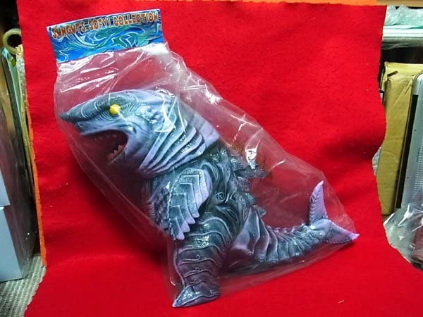 Amazon.co.jp: サンガッツ メガロドン 藤色 マーブル/ソフビ