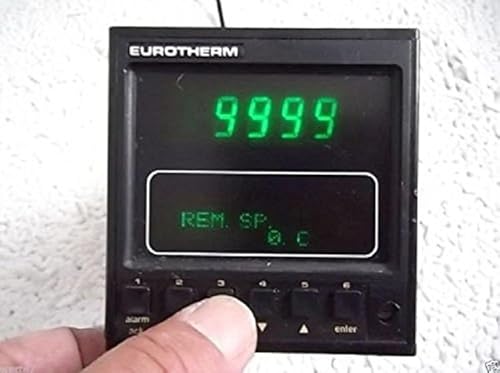 Preisvergleich Produktbild Eurotherm 820-123-000-003-618 Temperaturregler, FUNKTIONSFÄHIG, guter Zustand