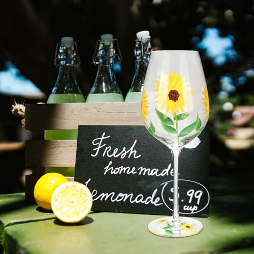 Copas para fiestas de vidrio amarillo con encanto vintage chic y decoración de mesa 8