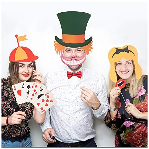 40 Alice in Wonderland photo booth props - Image 8