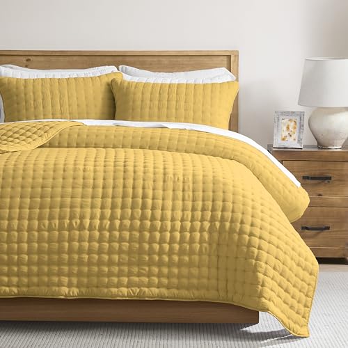 WDCOZY Queen Size Quilts Bedding Sets with 2 Pillow Shams Lightweight Soft Bedspread Coverlet Quilted Blanket Thin Comforter Bed Cover for All Season 3 Pieces 90x90 inches Yellow
