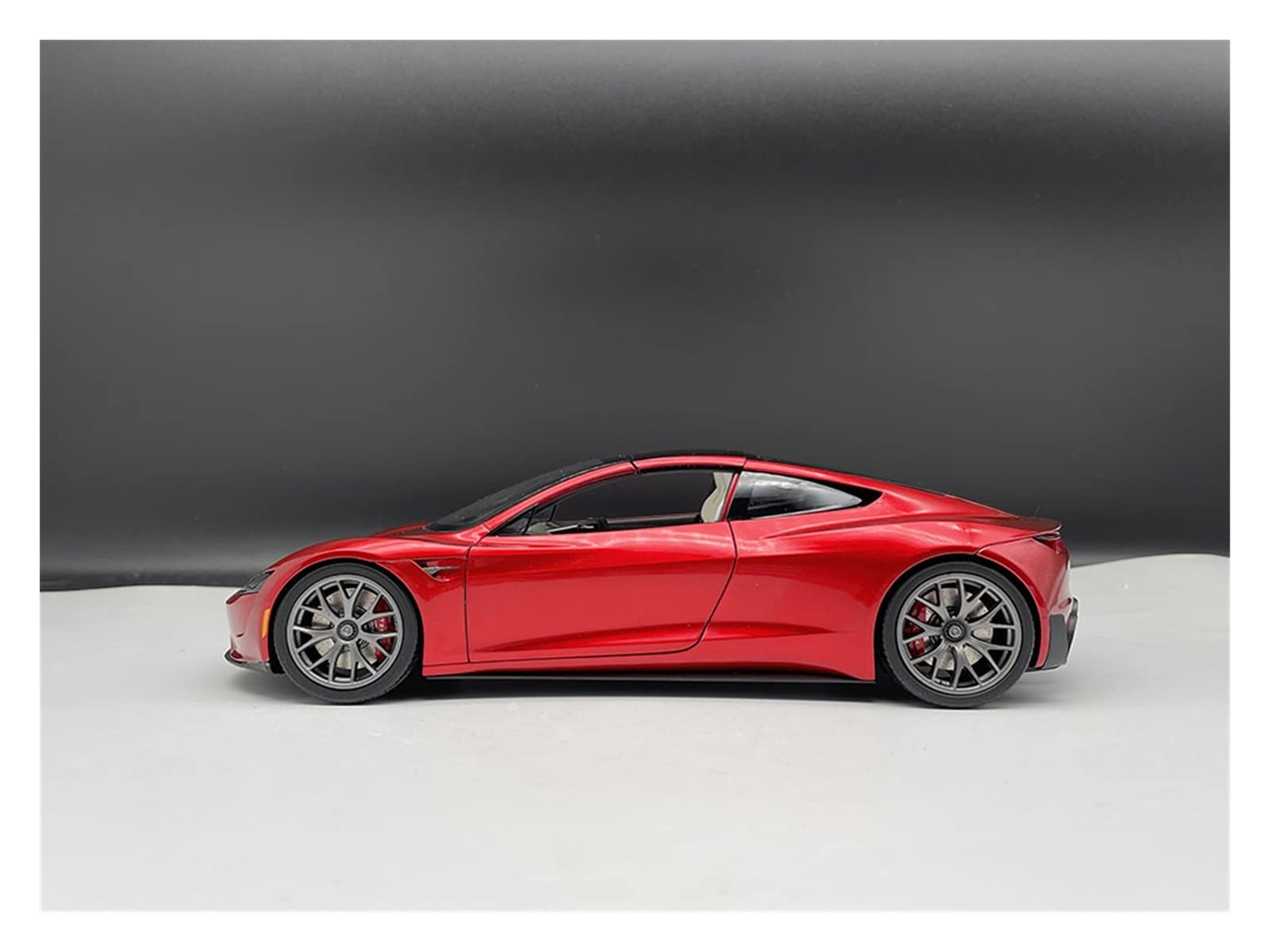 Amazon.com: Fine Edition 1 18 for Tesla Roadster Alloy Simulation