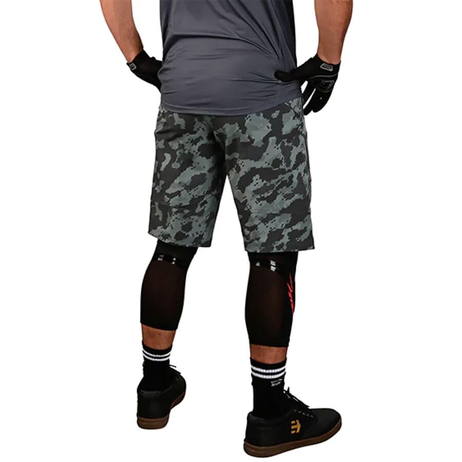Amazon.com: Troy Lee Designs - Skyline Short Shell; DIGI