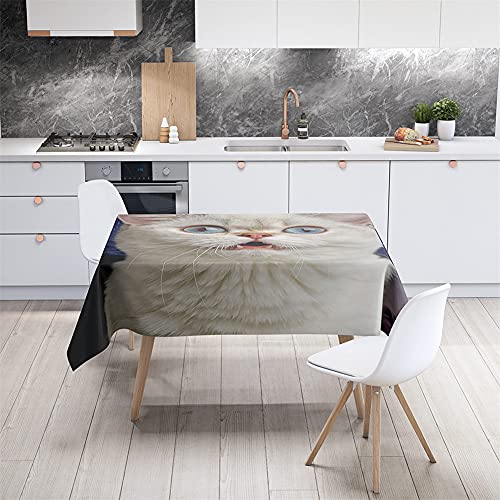 Table protégée des salissures avec la nappe imperméable imprimée 3D Chat - 3