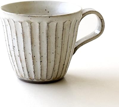 Amazon Co Jp マグカップ おしゃれ 陶器 シンプル 和食器 日本製 白 粉引しのぎマグ Mkn3296 ホーム キッチン