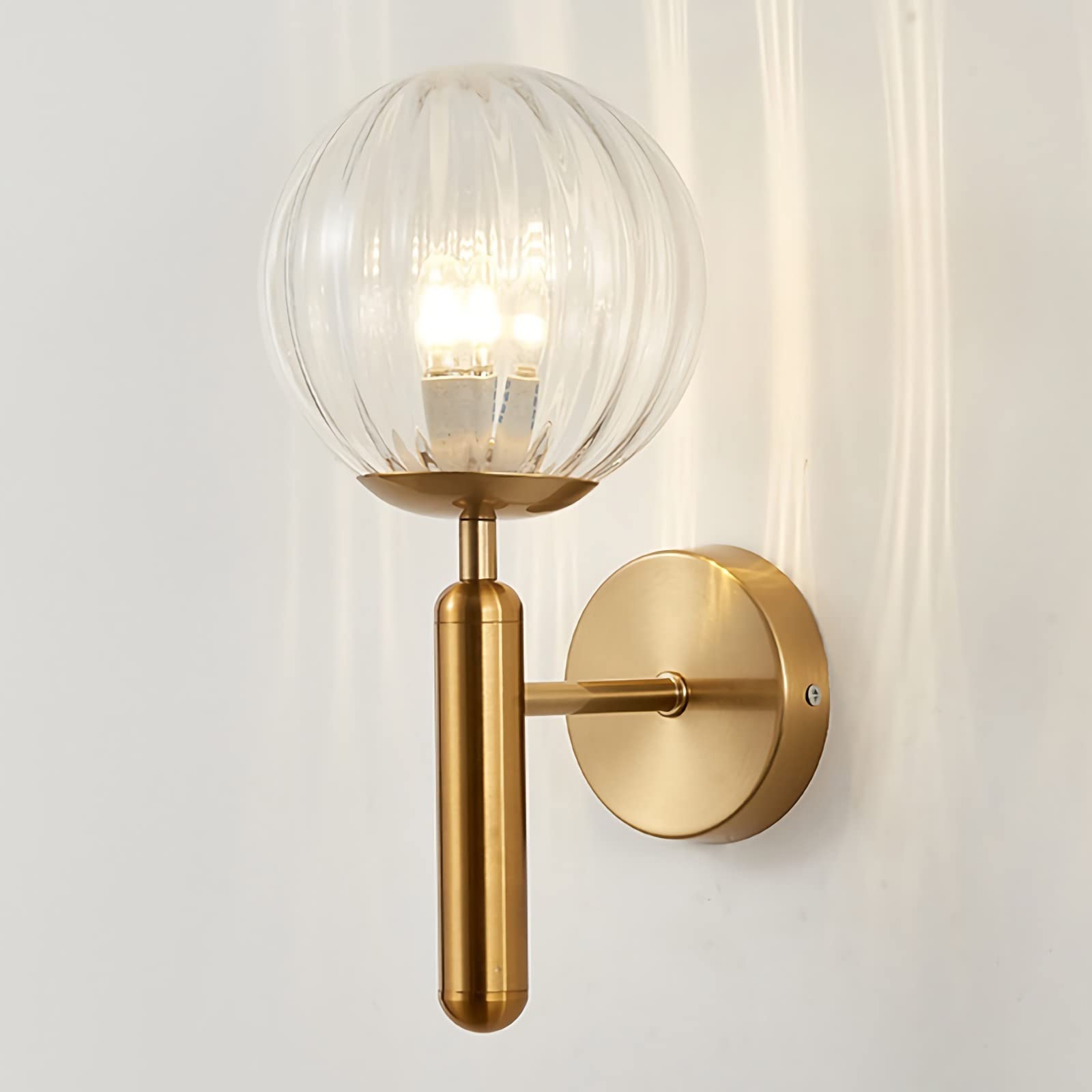 STUIJKVSZ LED Wall Light Indoor, Modern E27 Wall Sconce with Globe Glass Ball,1 Light, Vintage Metal Bedside Wall Lamp Fixtures for Living Room Bedroom Bathroom Hallway,Gold,B