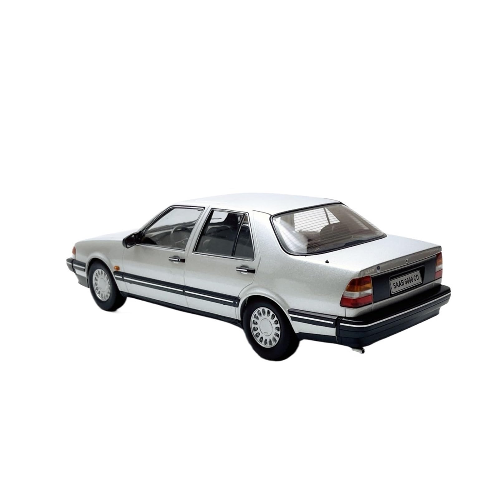 Metall Miniaturautos 1 18 für SAAB 9000 DC Druckguss-Modellauto – Silberne statische Anzeige für Erwachsene Sammler