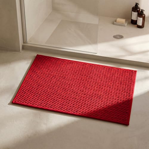 Triohero Bathroom Rugs Non Slip Washable Super Absorbent Thin Bath Mat Small Quick Dry Low Pile Bathroom Rug Red 16x24