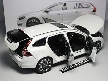 VOLVO V60 ホワイト ミニカー 18/1 DNA Collectibles 1/18 Volvo V60 Polestar Engineered White