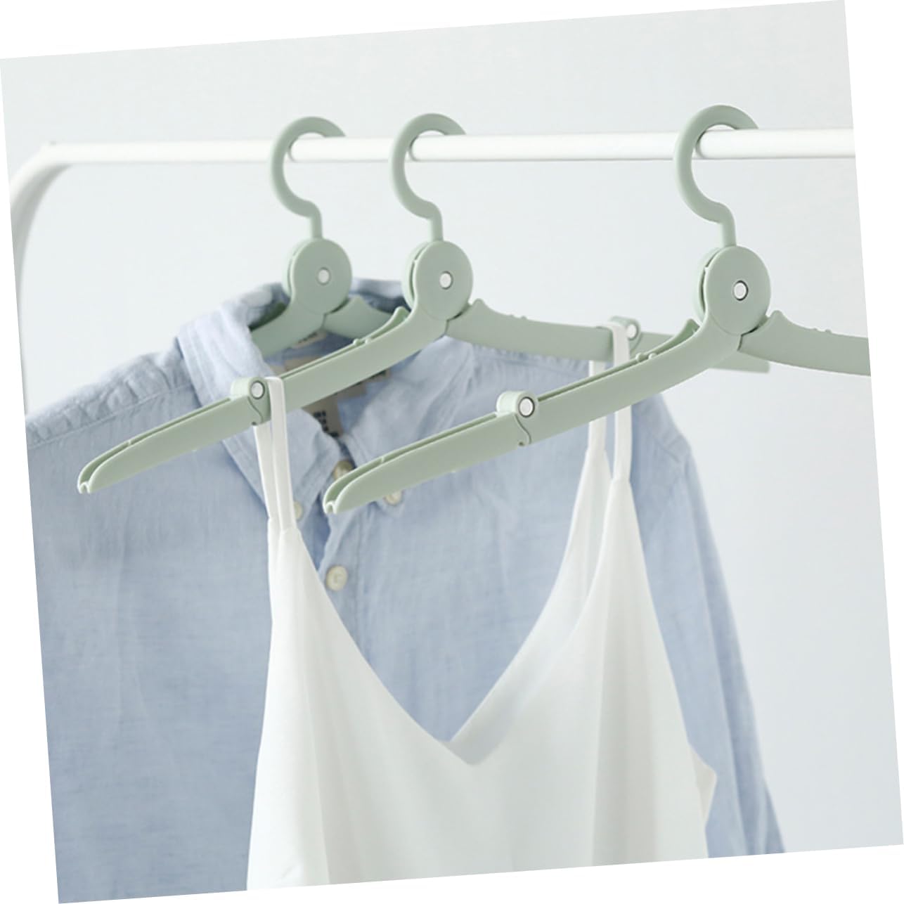 Portable Travel Clothes Hangers 6pcs Foldable Plastic Aluminum Light Green