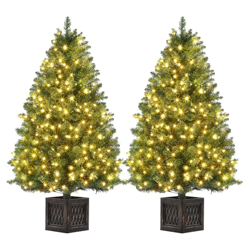 GarveeHome 4.5 Ft Artificial Christmas Tree, Pre-Lit Christmas Tree with 300 Warm White Led Lights, Holiday Xmas Tree with Vintage Potted Base, Festival Decoration for Home, Entrances