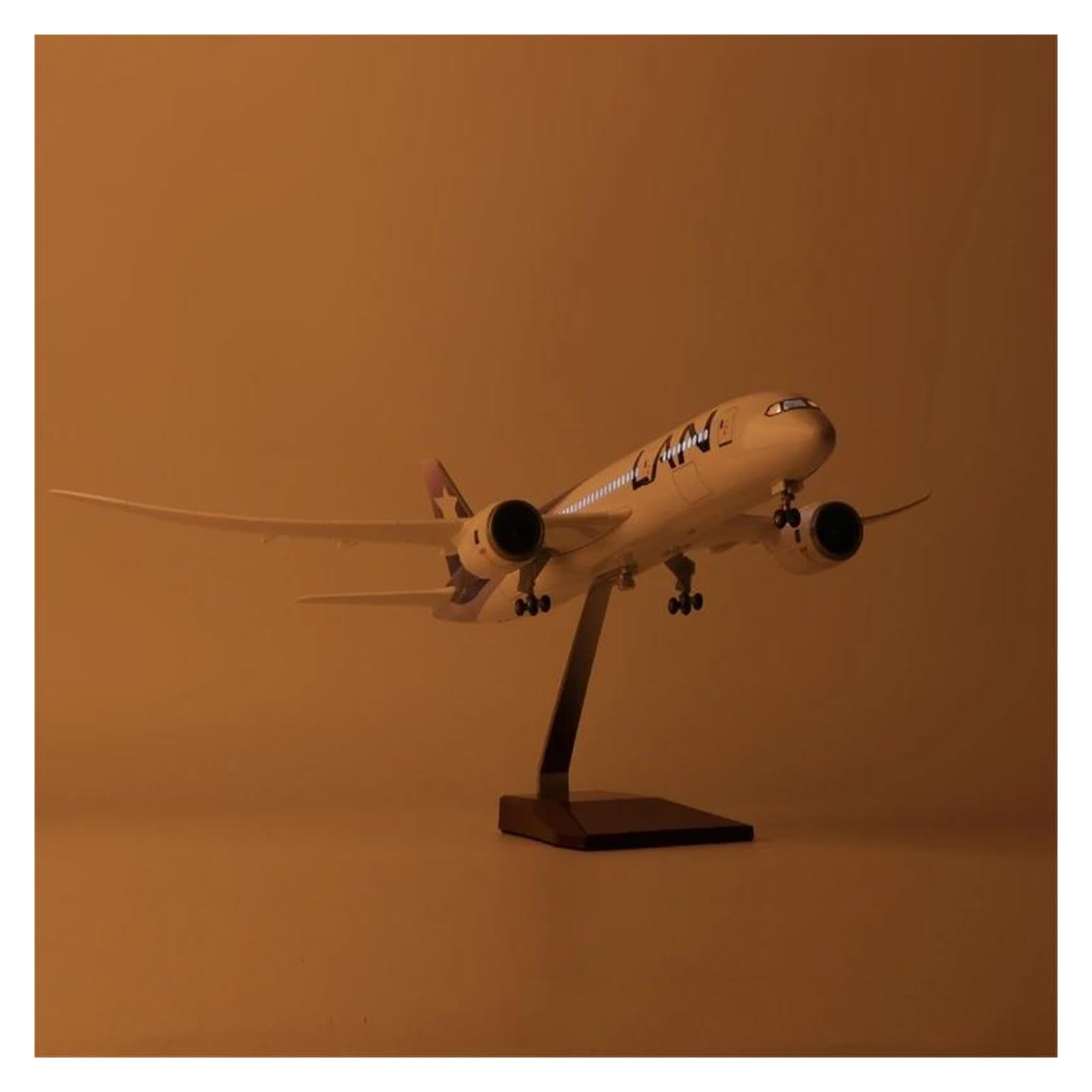 Giocattoli per aeroplani pressofusi 47 cm per il modello B737 MAX Dubai Modello di aeroplano in resina raccolto da Aviation Visualizzazione statica Modello di aeromobile Display da tavolo per raccolta
