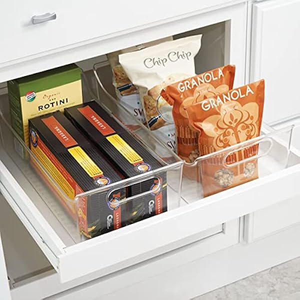 mDesign Juego de 4 cajas para nevera con asas – Organizador de frigorífico largo para almacenar alimentos – Contenedor transparente de plástico para el armario de la cocina o la nevera – transparente